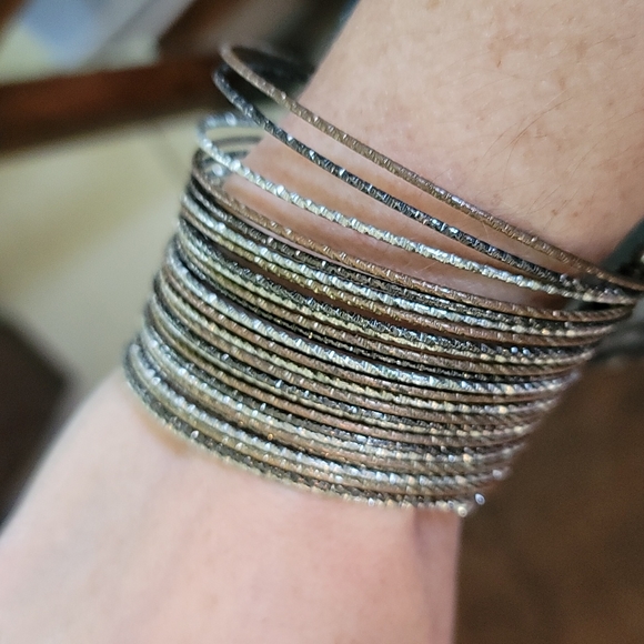 Beautiful Cuff Bracelet - Picture 4 of 7